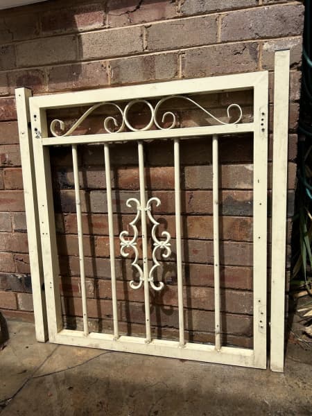 Aluminium Pedestrian Gate $10063012914807811114