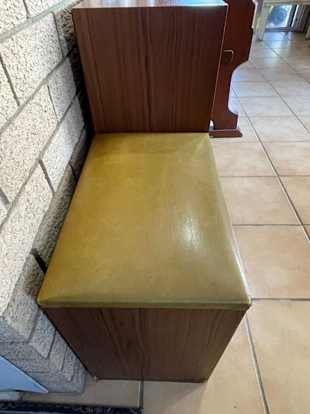 Phone Seat62863409555075114