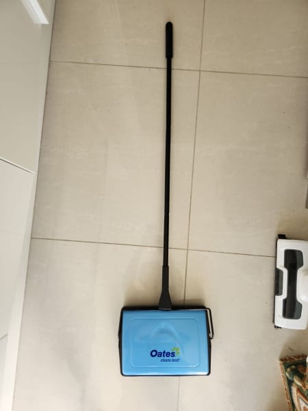 oates carpet sweeper