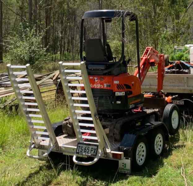 1.7T KUBOTA EXCAVATOR FOR DRY HIRE62863416457089112