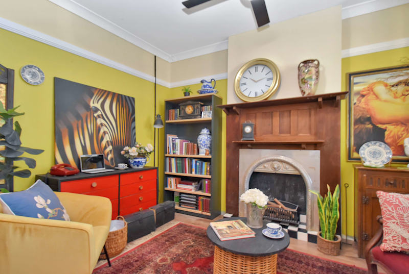 VIBRANT COTTAGE HOME62931713293185111