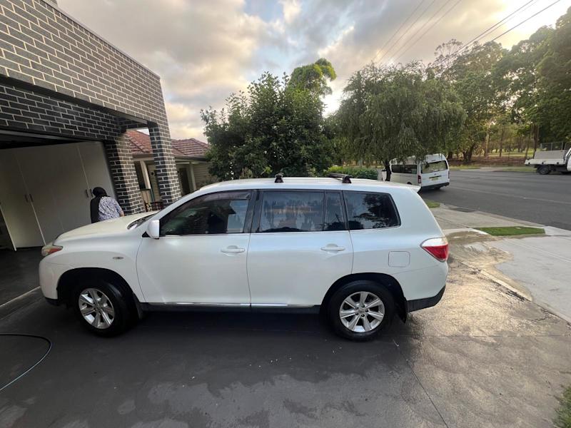 Toyota kluger 2012 white62934698016515110