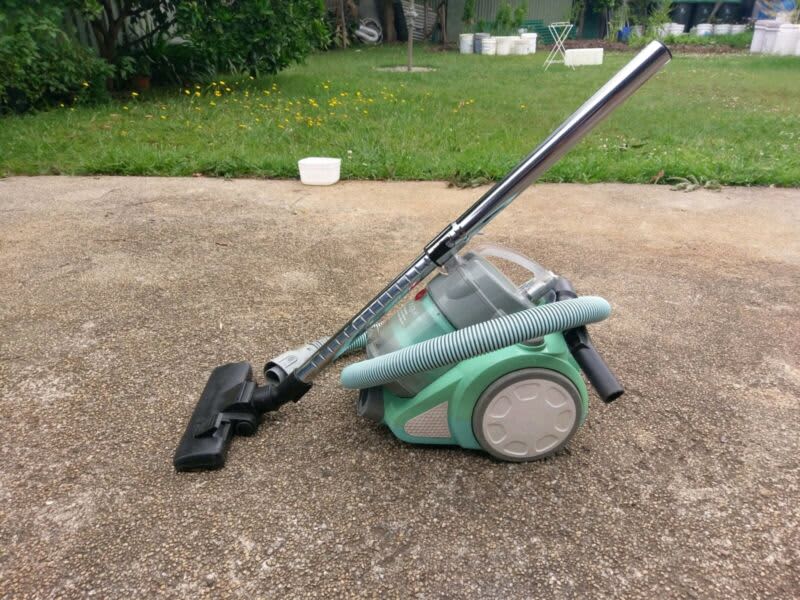 Hoover Bagless Vacuum63444044530051111