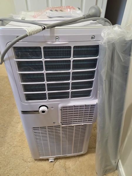 Kogan SmarterHome 2.0kW Portable Air Conditioner / dehumidifier-As New63021731352451111