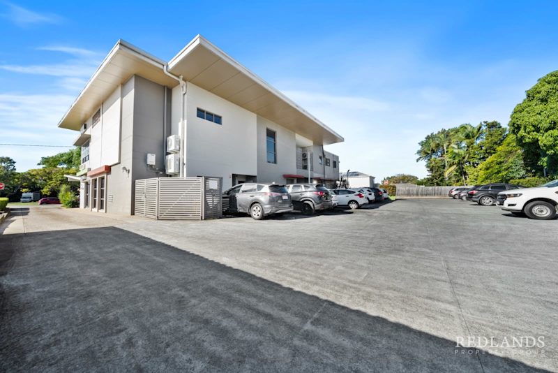 118m2 SHOP FOR RENT IN REDLAND BAY - PRIME BROADWATER TERRACE LOCATION62995620448899111