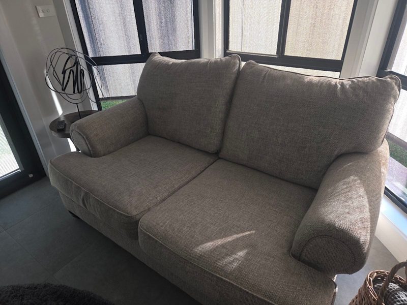 Big 2 seater lounge  chair 62863383951234111