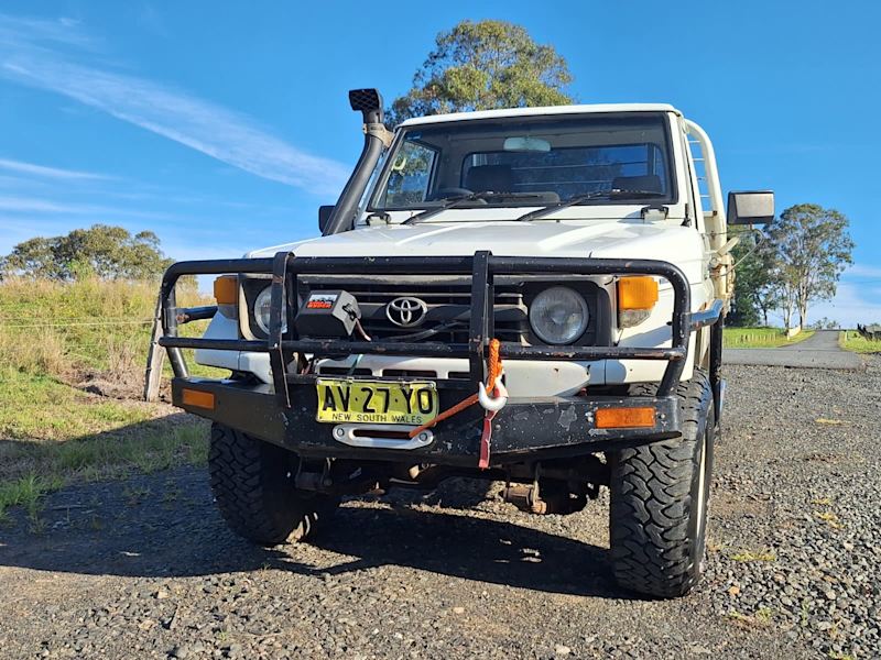 1998 TOYOTA LANDCRUISER (4x4) 5 SP MANUAL 4x4 C/CHAS62937623309185112