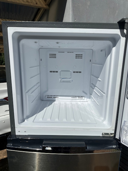 Westinghouse Fridge 276L 63022634171395113