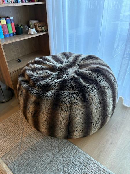 Large fur striped bean bag62863370525059114