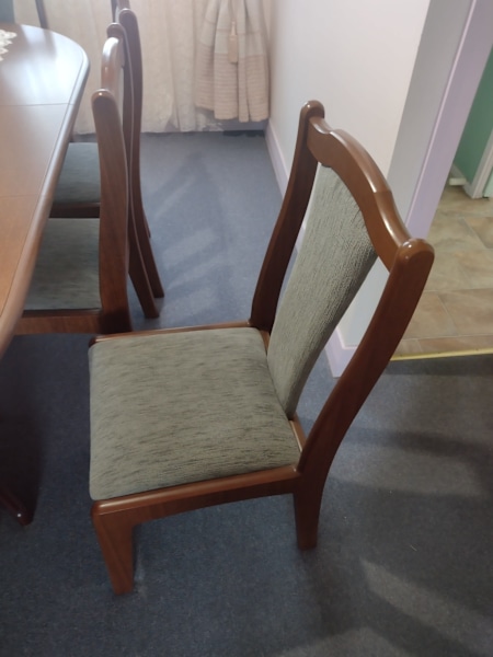 8 Seater Extendable Dining Table with 8 chairs62863378454659114