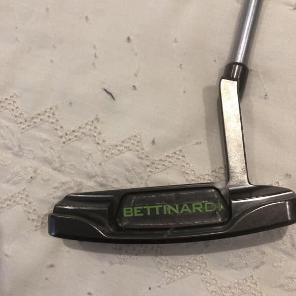 Bee Keeper Society  Bettinardi Golf – Studio B