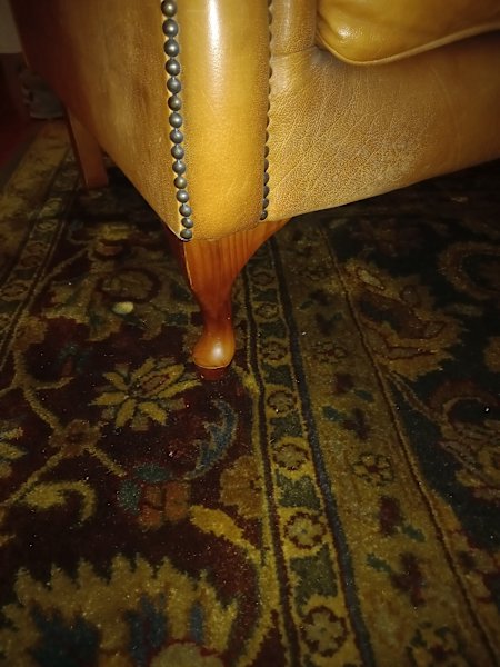 Pair of stunning wingback leather arm chairs62865821239811113