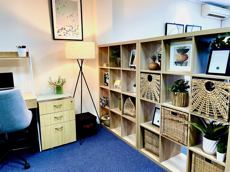 Clinic room in Como for counsellor/psychologist/psychotheraist62930683913731112