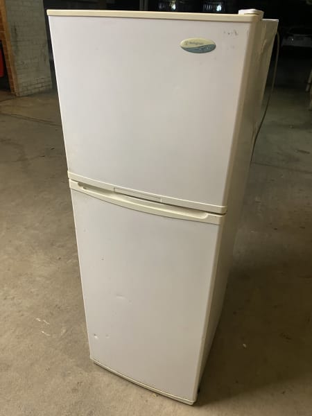 westinghouse frost free fridge leaking water