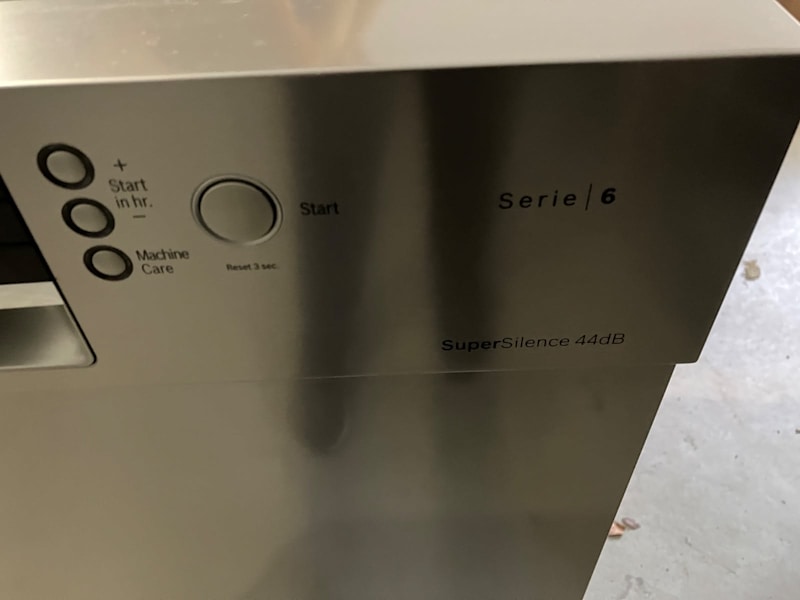Bosch Dishwasher Series 6 Super Silence 44db63015640365954112