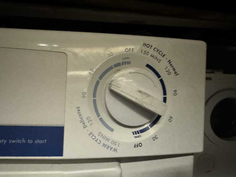 Westinghouse 5kg vented dryer63022180336643112
