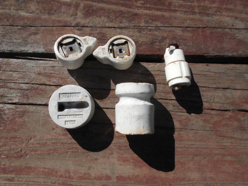 ANTIQUE VINTAGE CERAMIC   ELECTRICAL KNOBS SWITCHES FITTINGS63439105197441111