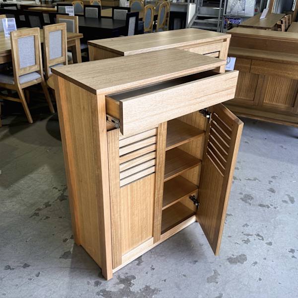 Tassie Oak Shoe Cabinet $850each62863381858179112
