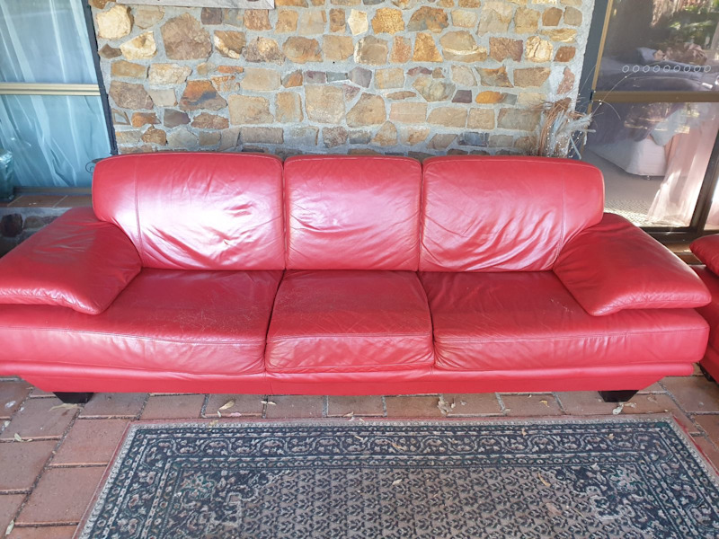3 seater and 2 seater low lounge suite62863378589827112