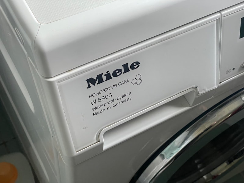 Miele washing machine (made in Germany)63022634296065113