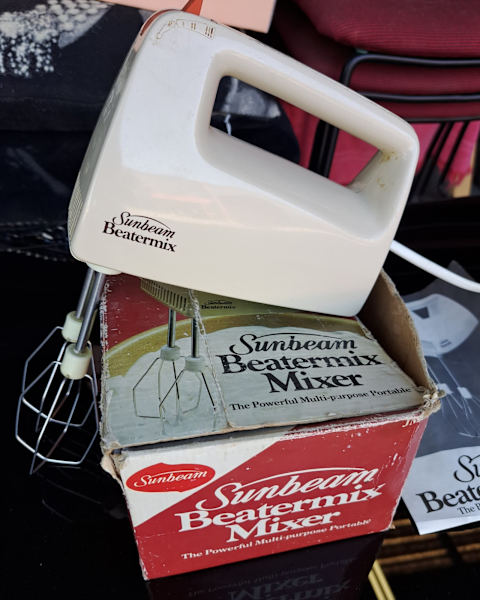 Vintage Sunbeam Beatermix - pre 1992 with Box and Instruction Booklet630181760117791127