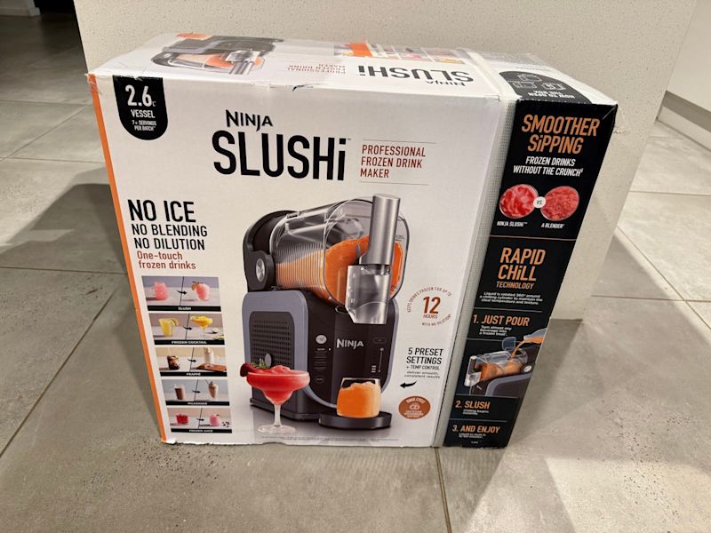 Ninja SLUSHi Professional Frozen Drink Maker630177663499541126