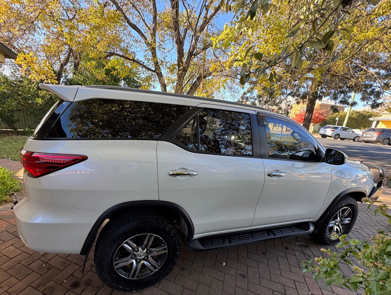 Toyota Fortuna 2018 62936659175939111