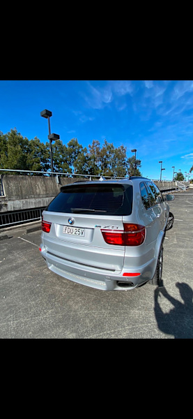 BMW x5 50i sport Low KMs62936661776257114