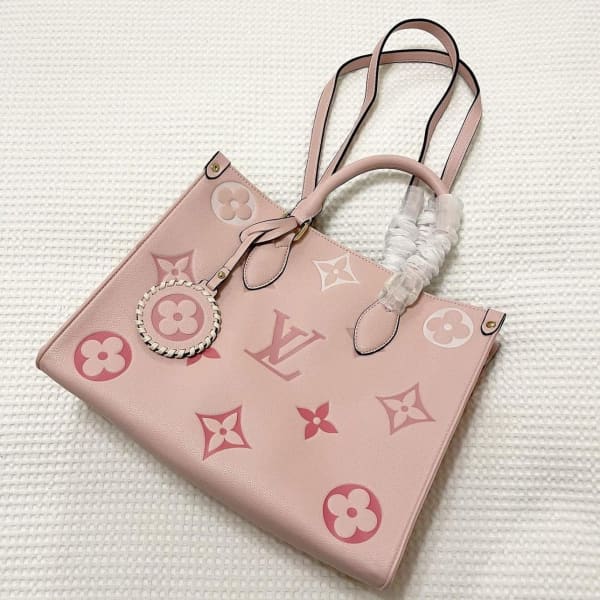 Louis Vuitton Rosebud Monogram Empreinte Leather By the Pool Card