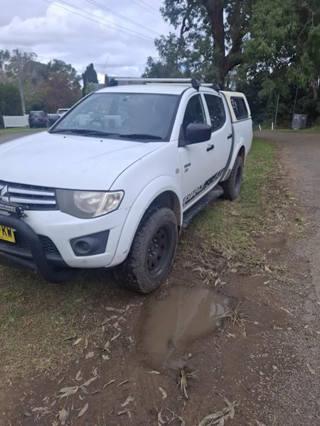 2011 Mitsubishi triton62940490566659111