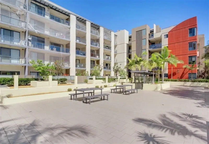 Spacious Ground Floor Apartment with Oversized Courtyard in Prime Westmead Location63007596113026112