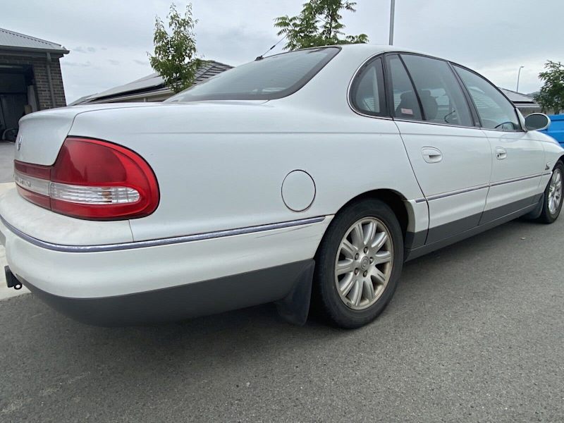 2000 Holden Statesman International62936660498818113