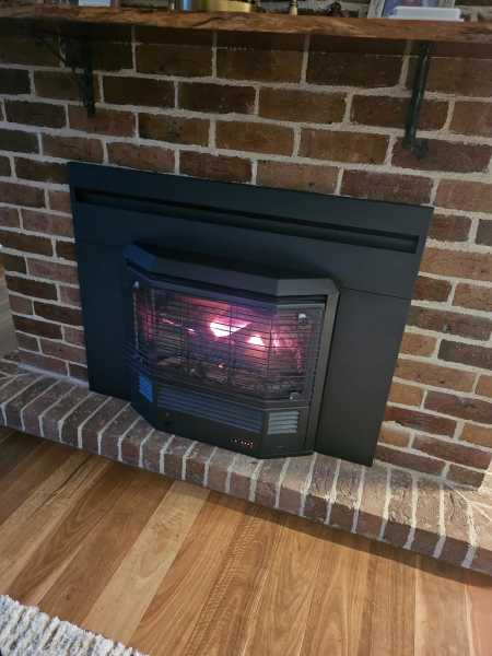 Archer flued gas log fire place heater630208517317131112