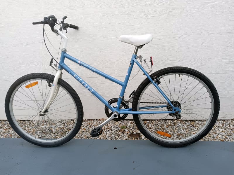 medium frame womens bike