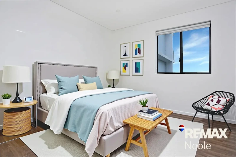 Sun-Filled Two Bedroom Apartment63438962971138112