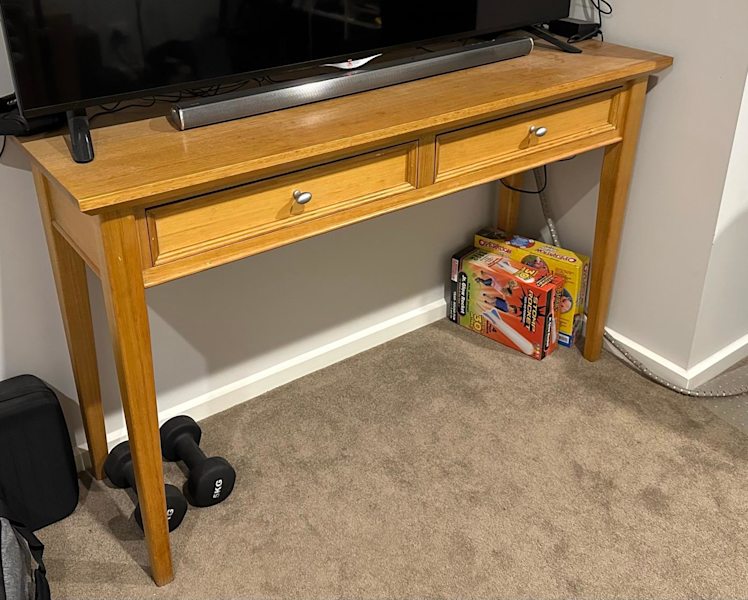Large entertainment unit 62863369139842113