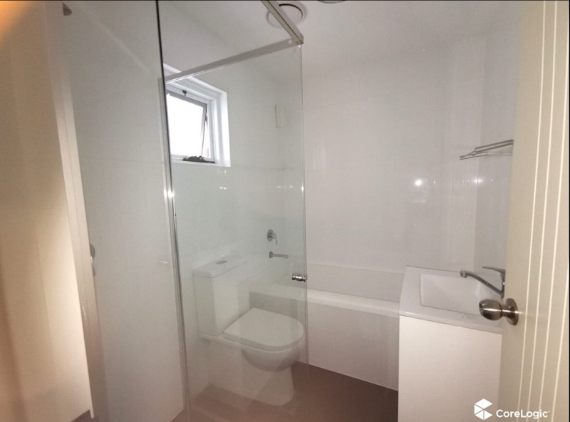 Spacious & Stylish Split-Level Three Bedroom Apartment62918283547522112