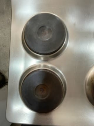 1 Ariston 4 Burner Electric Stove Top63021732353922112