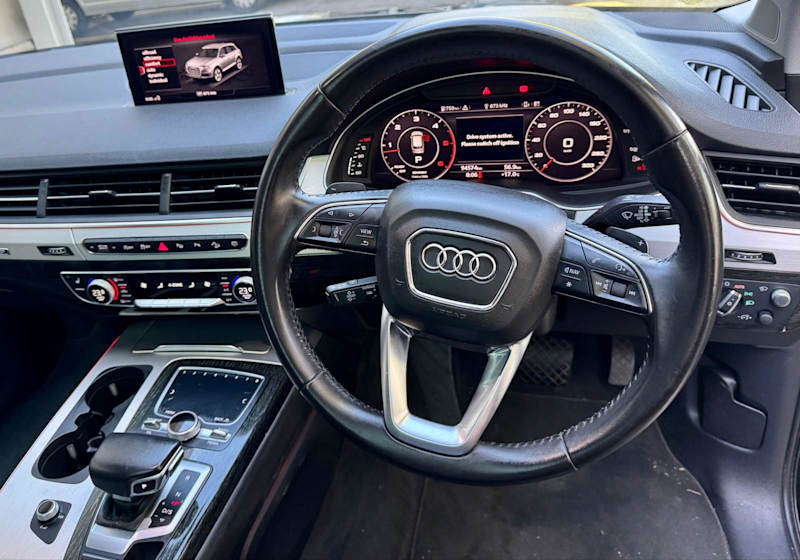 Audi Q7 year 2018 black 62933709754755114