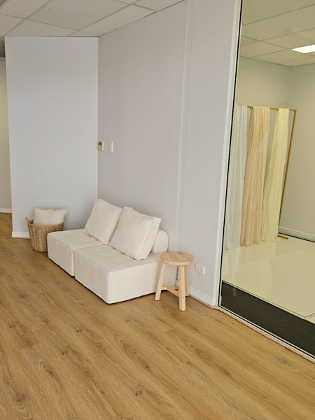 Professional Office suite62930683673603114