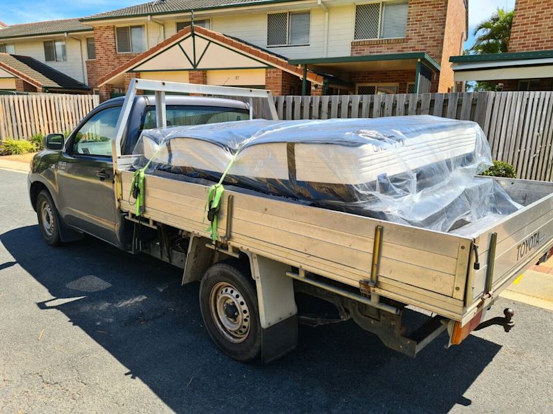Man & Ute Rubbish Removal & pickup/delivery service63008481419267111