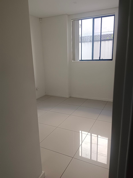 Unfurnished room available on Toongabie 2146,NSW62882773917059110