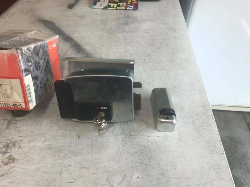 CISA 11721-60-1 High Security Electric Gate Lock630086567384341124
