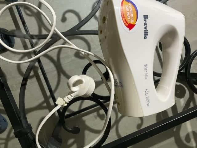 Two Hand mixesr Anko and Breville 630186168643871122
