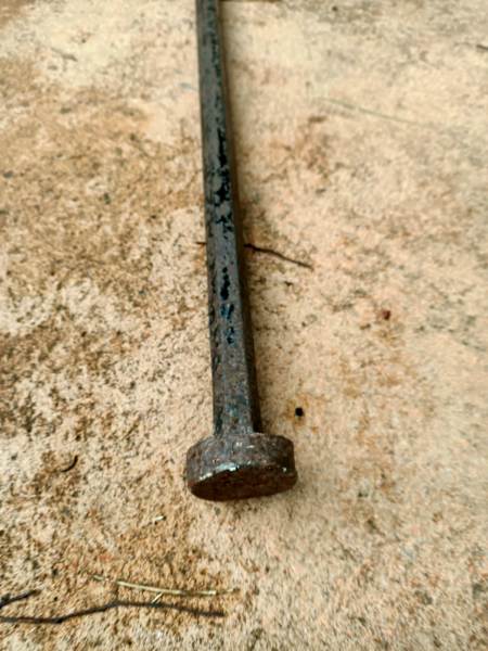 FENCING/ POST HOLE BAR 1.8 METRES X 30MM63012444504451111