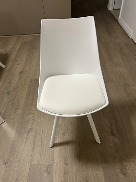 Dining  Chairs x 4  New $50 each628633837346581125