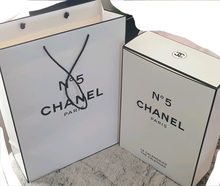 CHANEL AUTHENTIC X-LARGE BOX&GIFT BAG | Collectables | Gumtree Australia  Darebin Area - Northcote | 1305219467