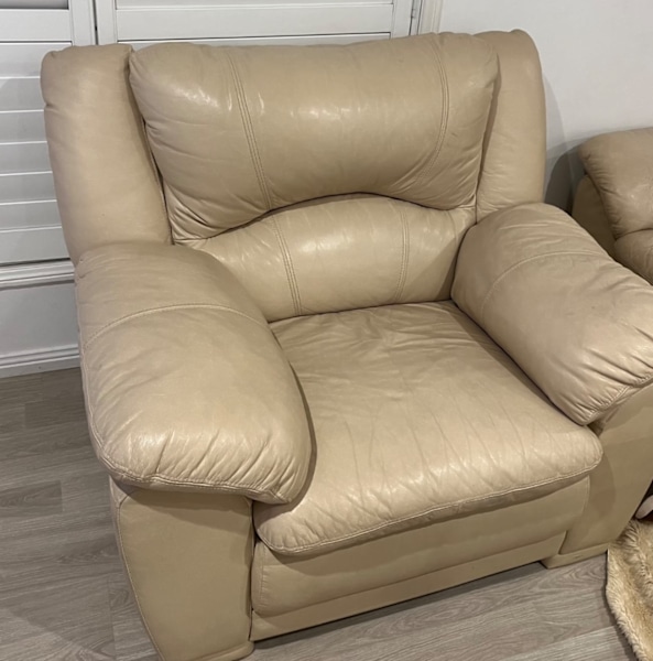 FREE 3 seater couch, two single couch62863377613699112