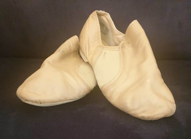 varsity jazz shoes