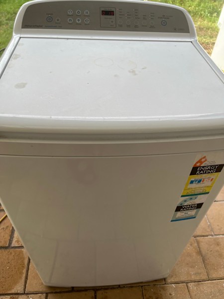 8.5kg F&P  washer with free delivery ,install ,test and warranty 63015642116993119